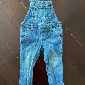 Gap toddler overall in jeans